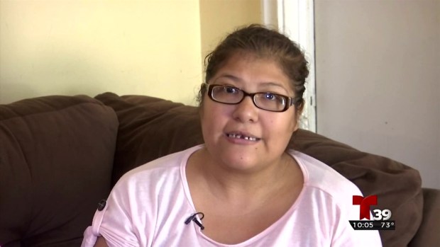 Habla familia de alumna 'azotada' por policía del DISD