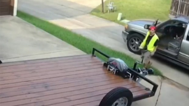 Buscan a sospechoso de robo en Carrollton
