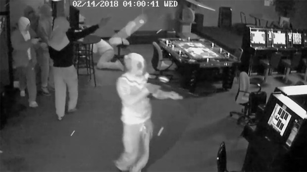 Video del asalto con una AK-47 en Fort Worth